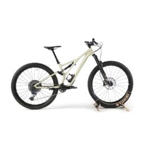 black mountain adjustable bike stand